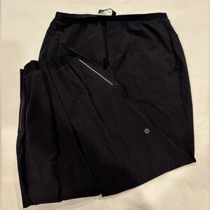 Men’s Lululemon joggers size L